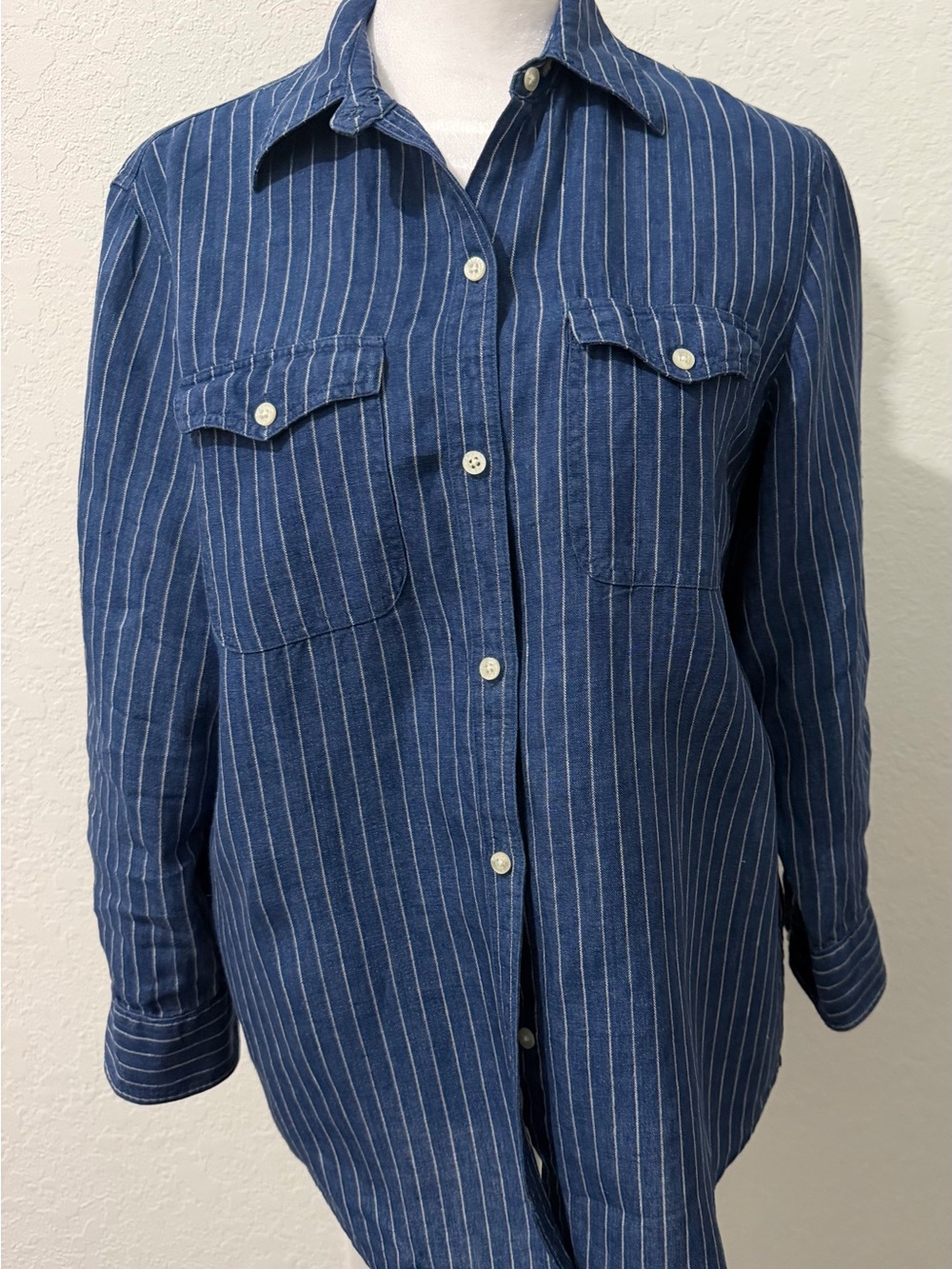Ralph Lauren 100% Linen Blue Pinstripe Button-Down Shirt Size S relaxed fit
